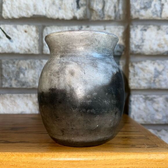 Handmade Pottery Vase Artist Signed Space Gray Ivory Rust Lavender Tan - Picture 3 of 6
